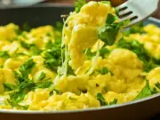 Feta Cheese Makes Scrambled Eggs Creamier and Tastier Than Milk