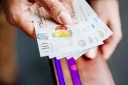 Finance Expert Tips to Stretch Your Summer Holiday Budget