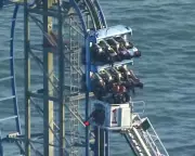 Galveston Rollercoaster Rescue: 16 Stranded After Malfunction