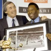 Gordon Banks' 1966 Medal and 1970 Shirt to Fetch £500k at Auction
