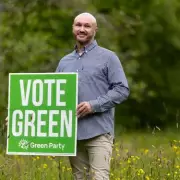 Green candidate sorry for sharing 'false flag' claim about Jewish ambulance attack