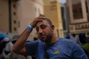 Hajj 2026 Begins Amid Sweltering Heat and Regional Tensions