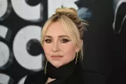 Hayden Panettiere Reveals Mother Superglued Teeth for Acting Jobs