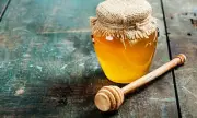 Honey's Health Hype: Is It Really Worth the Hype and Higher Price?