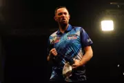 Humphries beats Littler to secure Premier League play-off spot