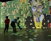 Immersive Art for Kids: Screen Time vs Real Art Experience
