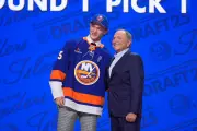 Islanders Donate $150K for Child Center Honoring Matthew Schaefer's Mother