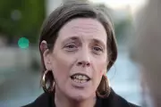 Jess Phillips Quits Government, Piling Pressure on Starmer to Resign