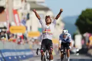 Jhonatan Narvaez Wins Third Giro Stage, Eulalio Keeps Pink Jersey
