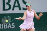 Katie Boulter battles to second career win at French Open