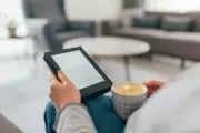 Kindle Users Furious as Amazon Phases Out Older E-Readers