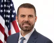 Kyle Diamantas: New Acting FDA Commissioner's Background and Challenges
