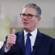 Labour Leadership Standoff: Starmer Dares Challengers as Rayner Eyes Move