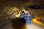 Laos Cave Rescue: Narrow Passages and Oxygen Needs Hamper Extraction