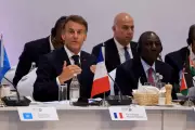 Macron Demands Silence from Noisy Audience at Kenya Summit