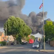 Massive Blaze at Golders Green Kosher Supermarket Prompts Shut Windows Alert
