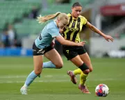 Melbourne City Lead Wellington Phoenix 2-0 at Half-Time in ALW Grand Final