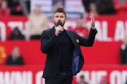 Michael Carrick Signs New Manchester United Deal Until 2028, Eyes Trophies