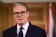 Minister warns Labour MPs against 'doomscrolling through leaders'