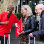 Mo Farah Offers Free Holidays to Strangers with One Condition