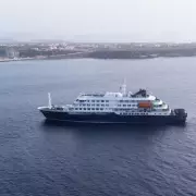 MV Hondius Passengers Kept on Ship for 13 Days After First Death Amid Hantavirus Outbreak