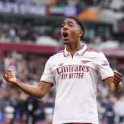 Myles Lewis-Skelly Focuses on Arsenal Double, Blocks Out Future Talk