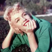 Never-Before-Seen Marilyn Monroe Photos and Recipes Up for Auction