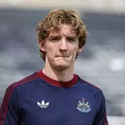 Newcastle agree £70m payment plan as Gordon set for new Barca role