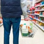 Nutritionist's 8 Tips to Cut Your Supermarket Food Bill