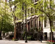 NYC Residents Battle British Members' Club Expansion on Upper East Side