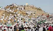 Over 1.5 Million Muslims Perform Hajj Amid War and Scorching Heat