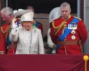 Queen Elizabeth 'Very Keen' for Prince Andrew to Be Trade Envoy, Minister Says