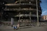 Russia Warns Foreigners to Leave Kyiv After Massive Missile Attack