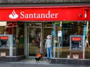 Santander customers can get £150 cashback on life insurance policies