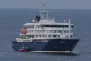 Seven Britons Leave Hantavirus Cruise Ship Mid-Voyage