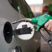 Starmer Extends 5p Fuel Duty Freeze to Ease Cost of Living