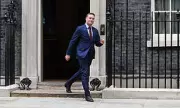 Starmer Warns Labour MPs Against Division Amid Streeting Leadership Rumours