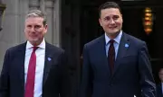 Streeting's Leadership Ambitions: Starmer Survives Cabinet Revolt
