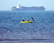 Tensions Rise Over Hormuz Strait as Trump Threatens Iran