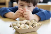 Tiny Peanut Doses Could Treat Toddler Allergies, Study Finds