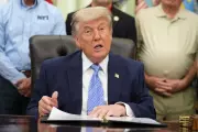Trump Backs Permanent Daylight Saving Time as House Panel Approves Bill