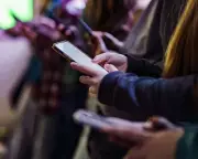 Trump Health Advisors Propose Screen Time Limits for Children