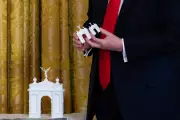 Trump's Arch in Washington DC Sparks Controversy and Debate