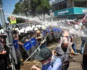 Turkish Police Fire Teargas at Rally After Opposition Leader Ousted
