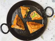 Turn Leftover New Potatoes into Spicy Samosas: Easy Recipe