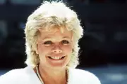 TV Presenter Judith Chalmers Dies at 90, Family Confirms
