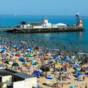UK Breaks May Heat Record With Tropical Night as Temperatures Soar