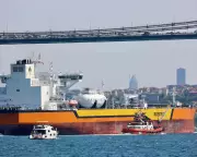 UK Delays Russian Oil Sanctions Amid Middle East Crisis