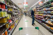 UK Grocery Inflation Eases to 3.1% Amid War Cost Concerns