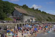 UK Heat Health Alerts Upgraded to Amber as Temperatures Could Hit 33C